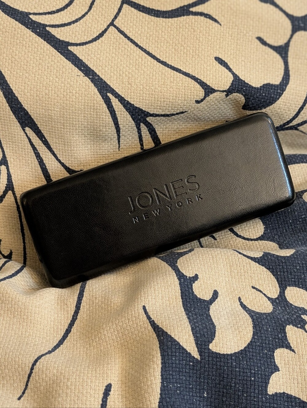 🆕 Jones New York Sunglasses Eyeglasses White Case